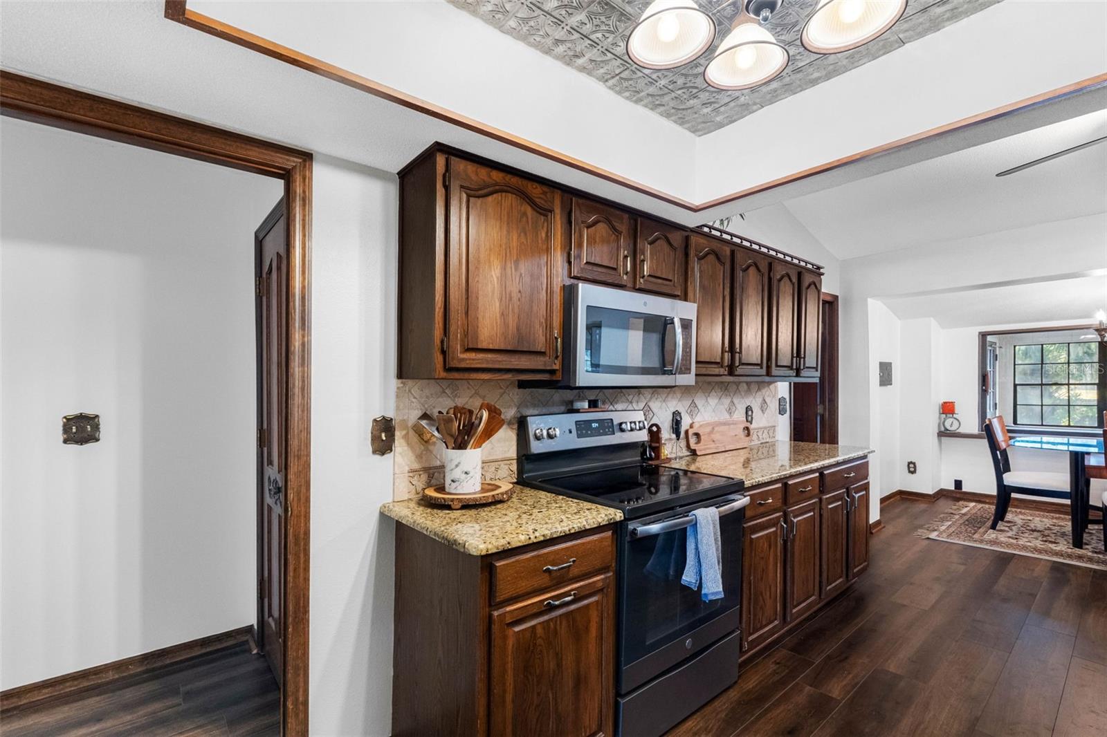 Image 30 of 73 For 11109 Winn Road