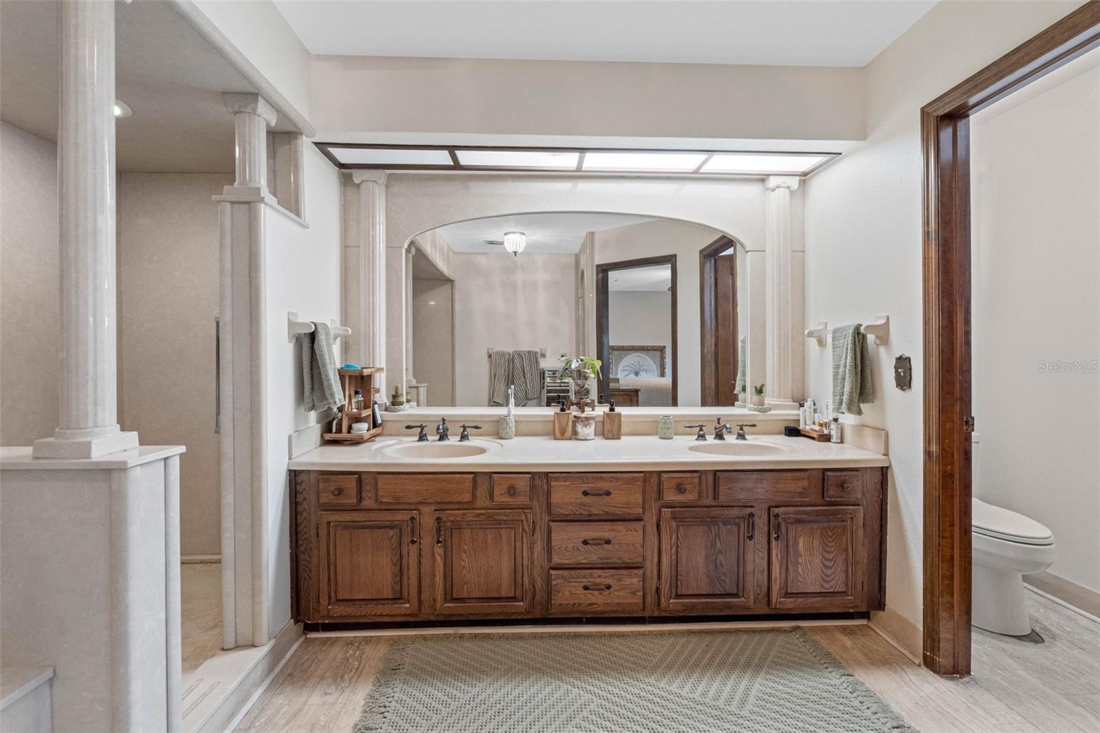 Image 43 of 73 For 11109 Winn Road