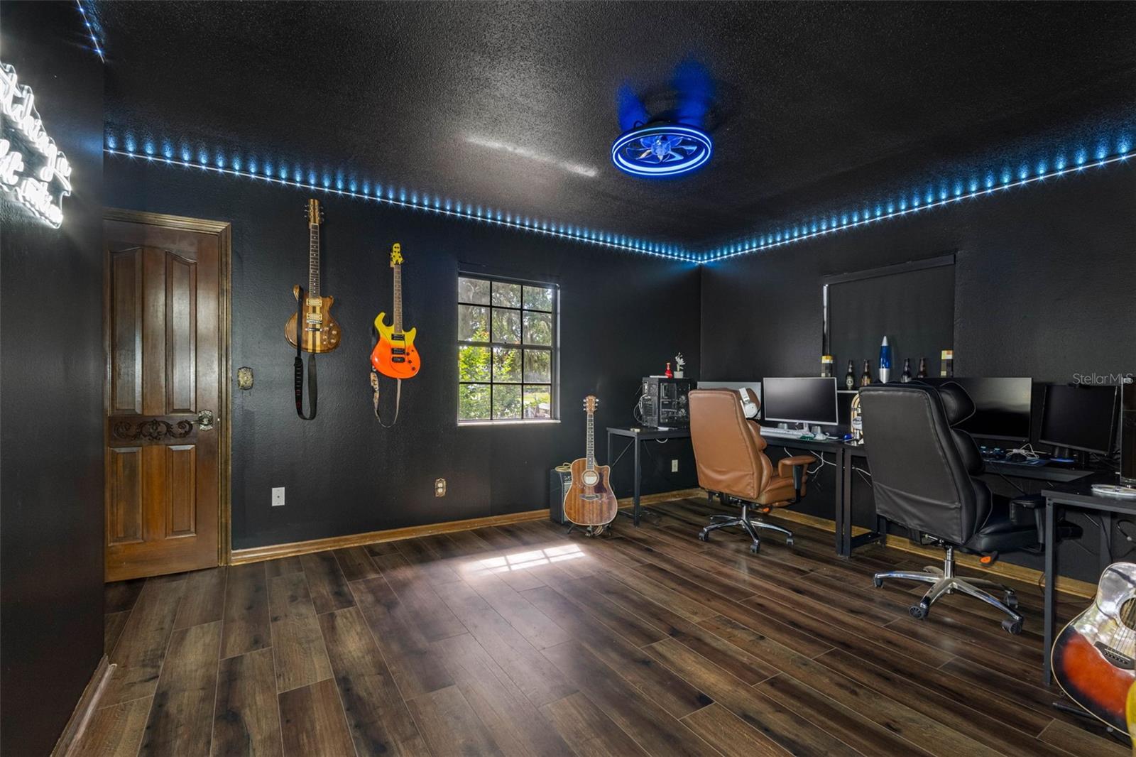 Image 48 of 73 For 11109 Winn Road