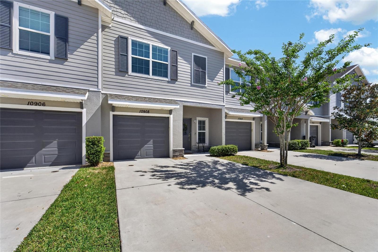 Image 2 of 35 For 10908 Quickwater Court