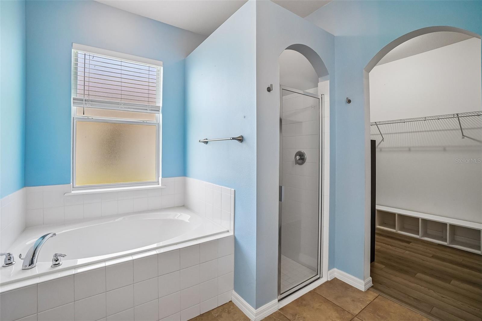 Listing photo id 23 for 14310 Alistar Manor Drive