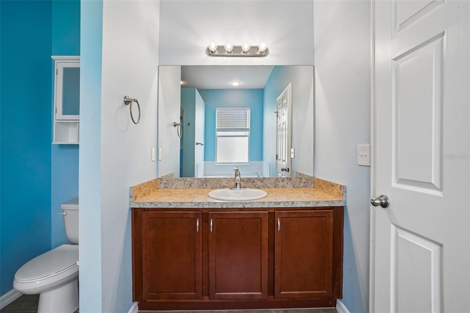 Listing photo id 24 for 14310 Alistar Manor Drive