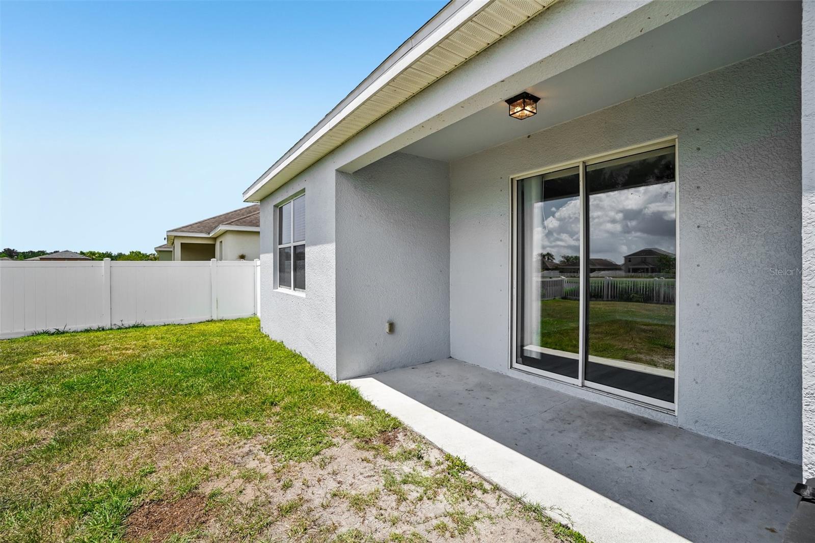 Listing photo id 25 for 14310 Alistar Manor Drive