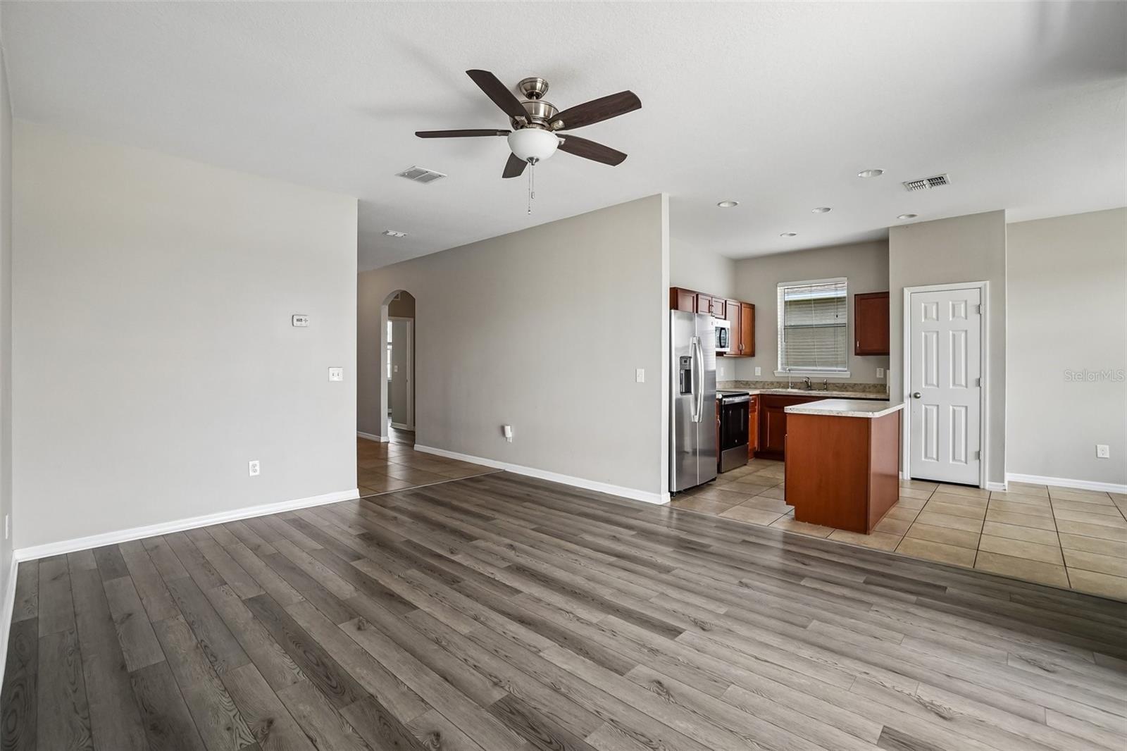 Listing photo id 6 for 14310 Alistar Manor Drive
