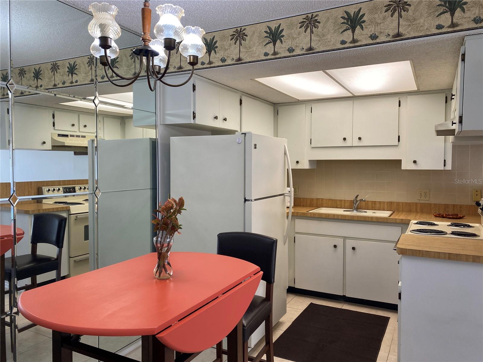 Image 3 of 10 For 4377 Tahitian Gardens Circle G