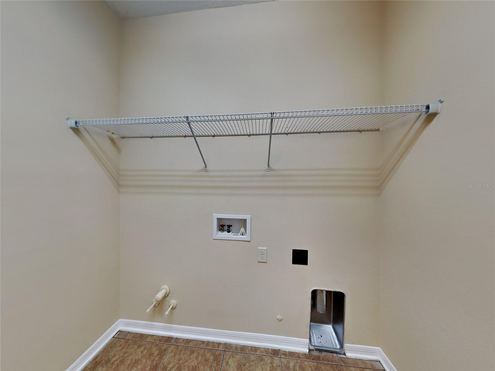 Image 18 of 23 For 4252 Hawksley Place