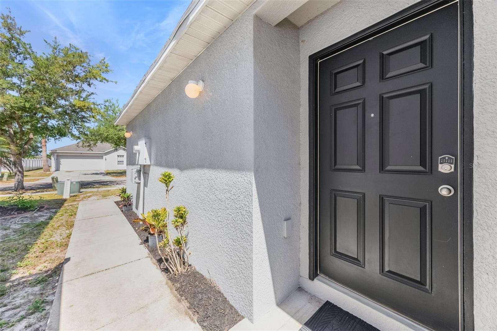 Image 14 of 46 For 910 Brenton Leaf Dr