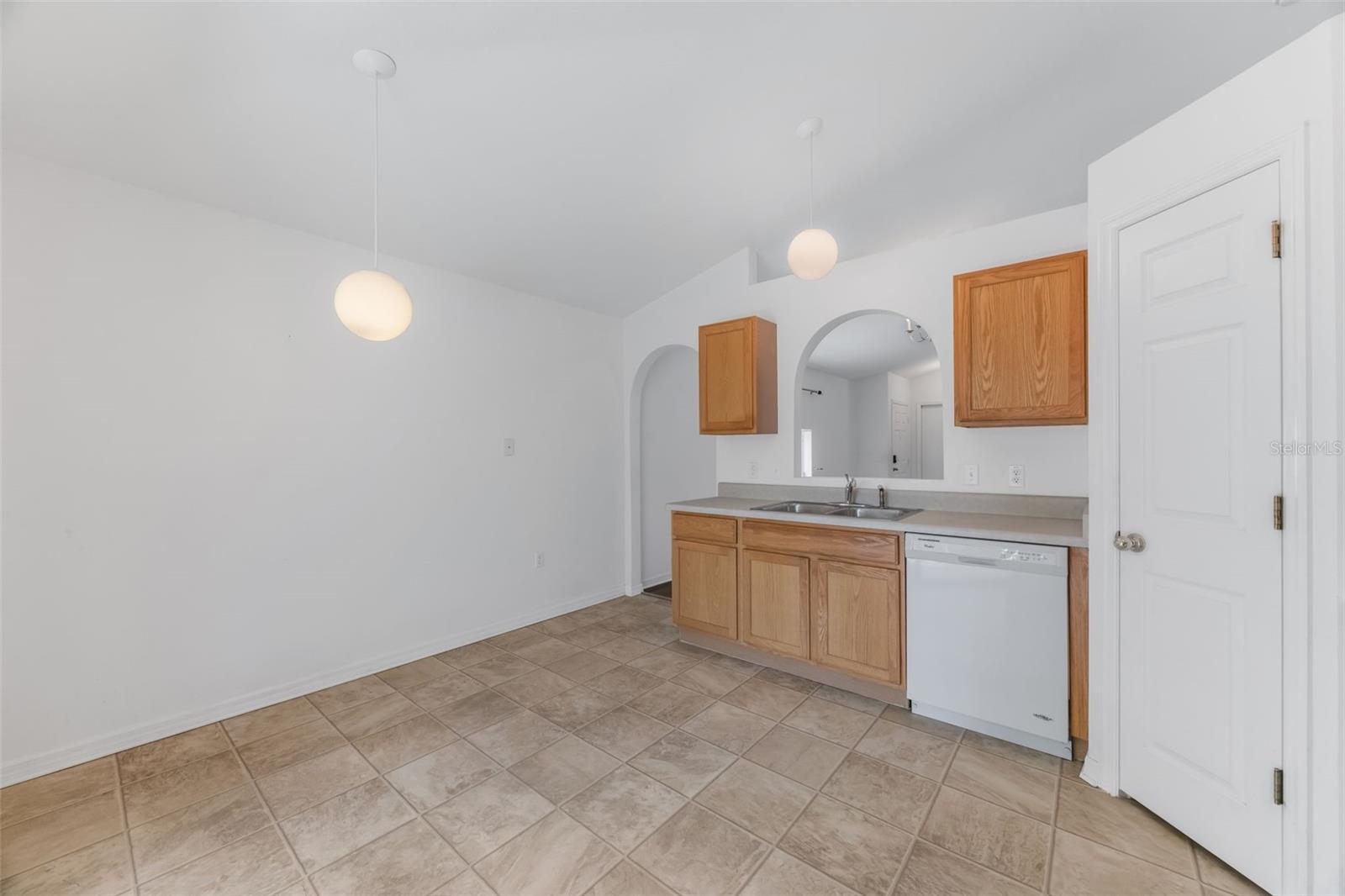 Image 22 of 46 For 910 Brenton Leaf Dr