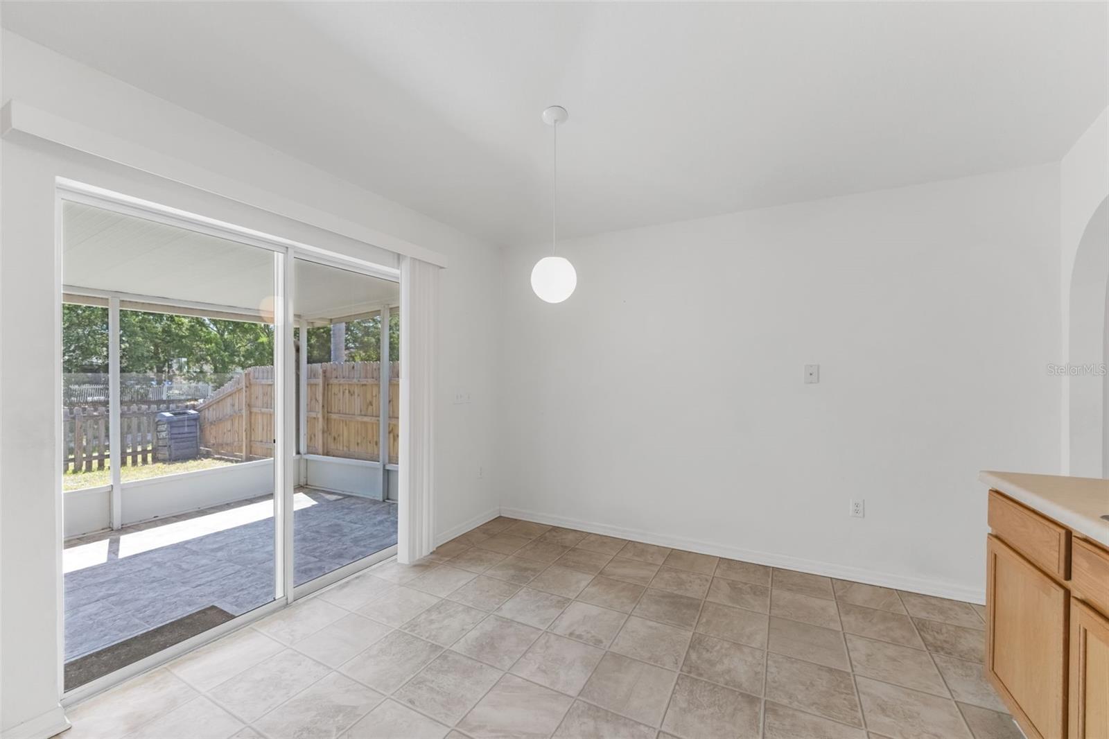 Image 24 of 46 For 910 Brenton Leaf Dr