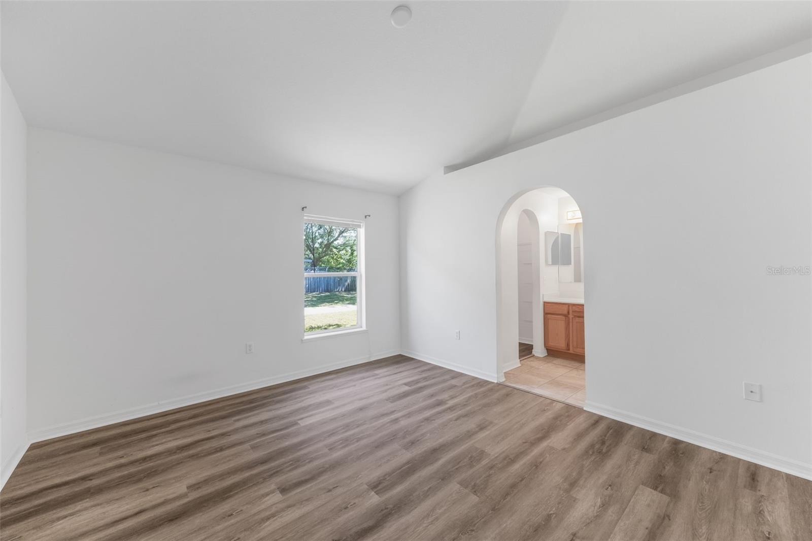 Image 25 of 46 For 910 Brenton Leaf Dr