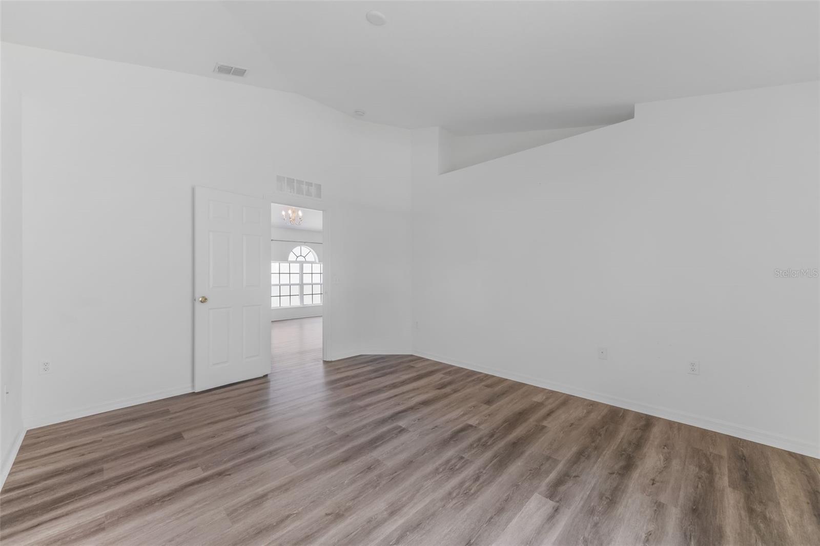 Image 27 of 46 For 910 Brenton Leaf Dr