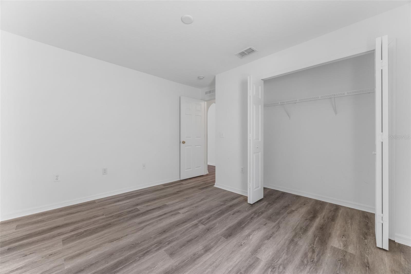 Image 32 of 46 For 910 Brenton Leaf Dr