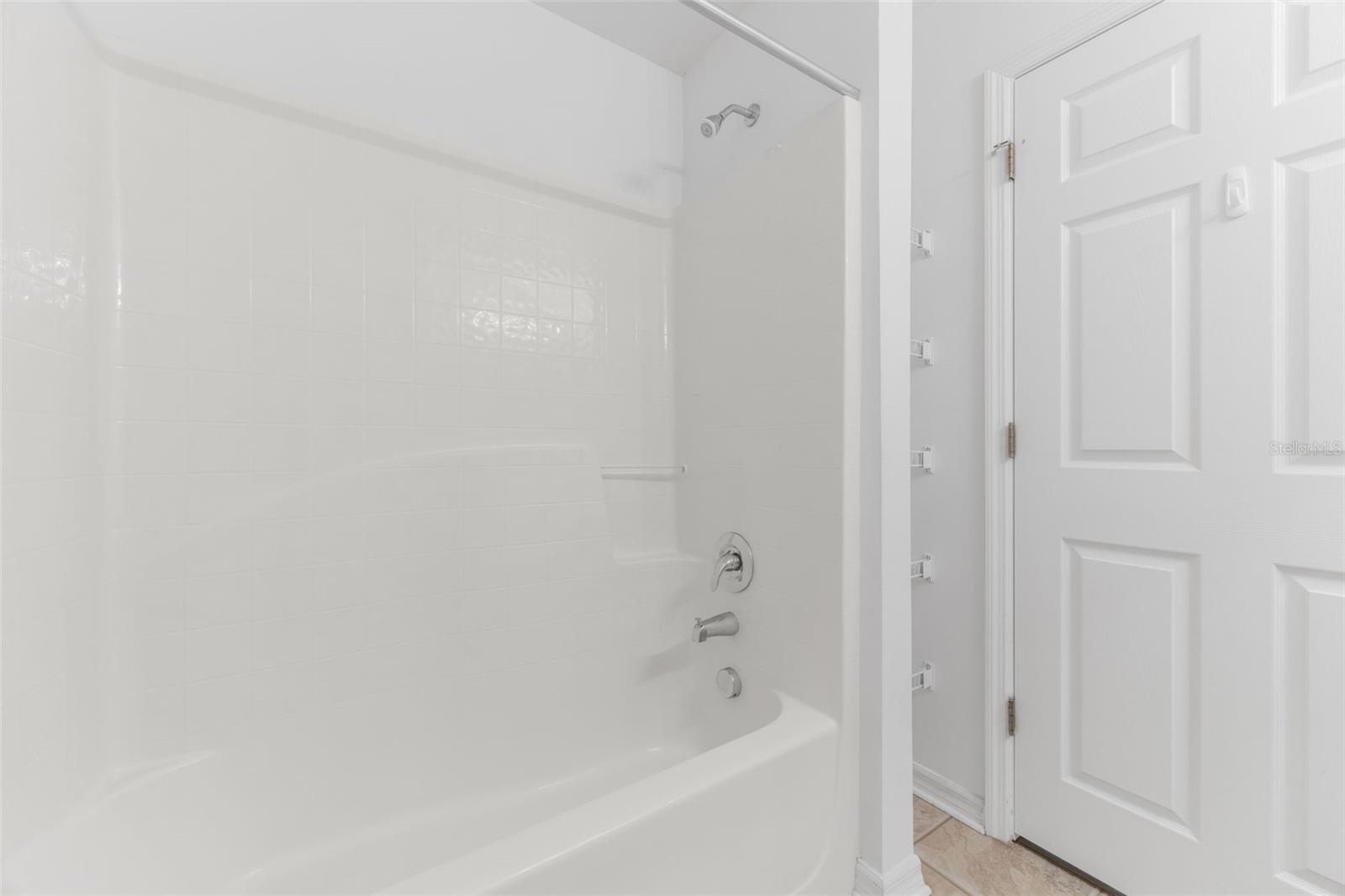 Image 34 of 46 For 910 Brenton Leaf Dr