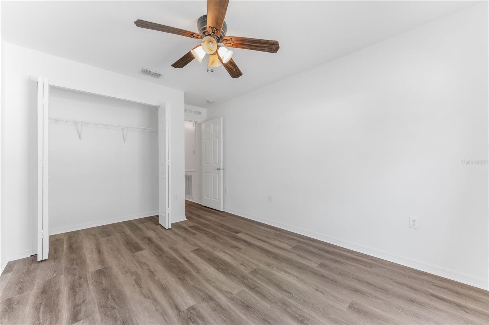 Image 36 of 46 For 910 Brenton Leaf Dr