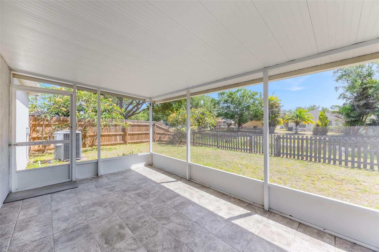 Image 40 of 46 For 910 Brenton Leaf Dr