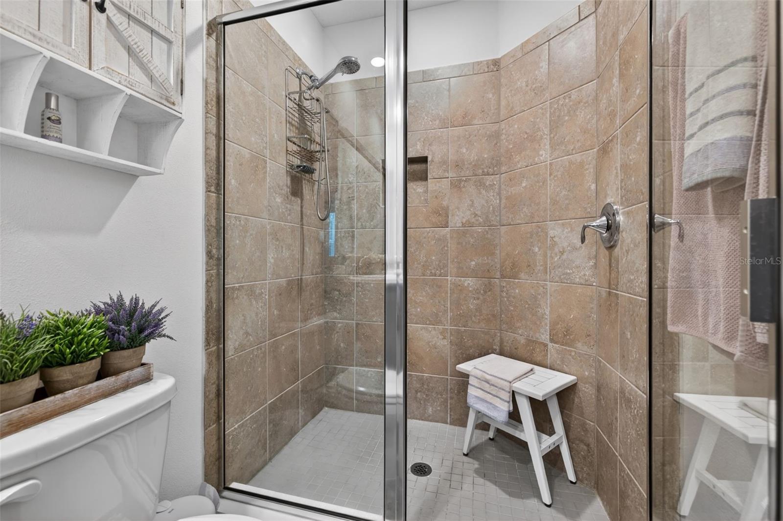 Image 19 of 41 For 6544 Calypso Coral Lane