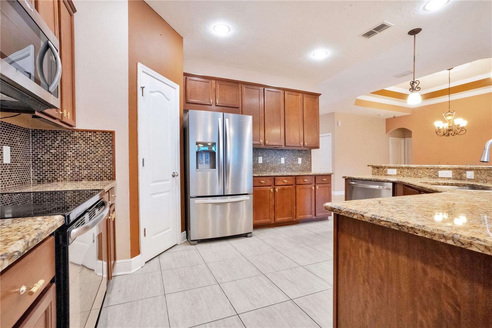 Image 19 of 53 For 2210 Valterra Vista Way