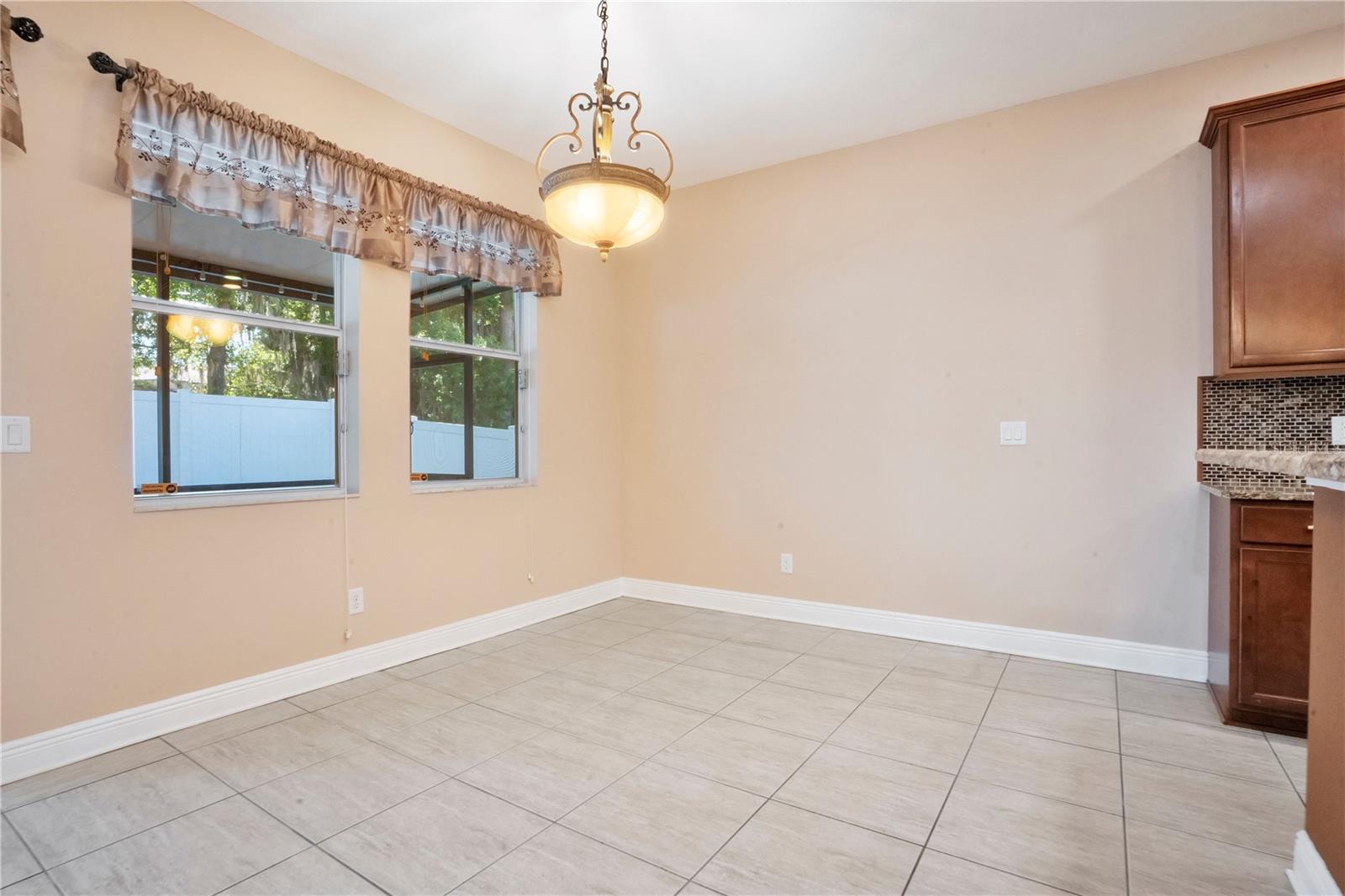 Image 22 of 53 For 2210 Valterra Vista Way