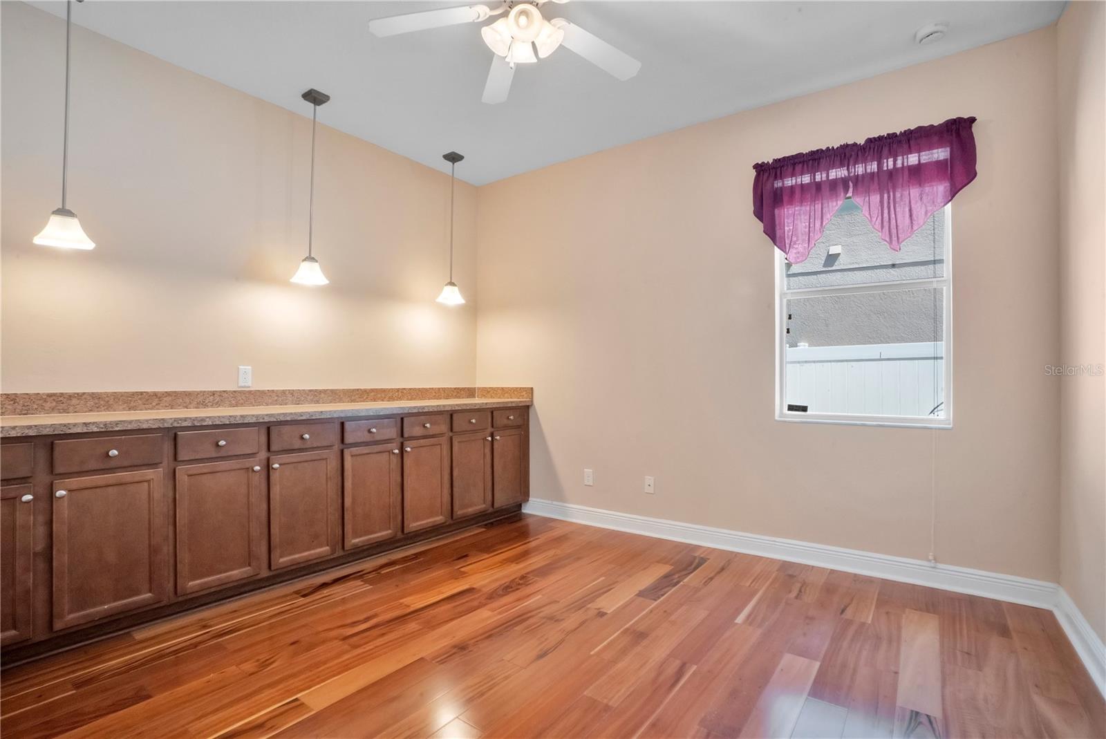 Image 31 of 53 For 2210 Valterra Vista Way