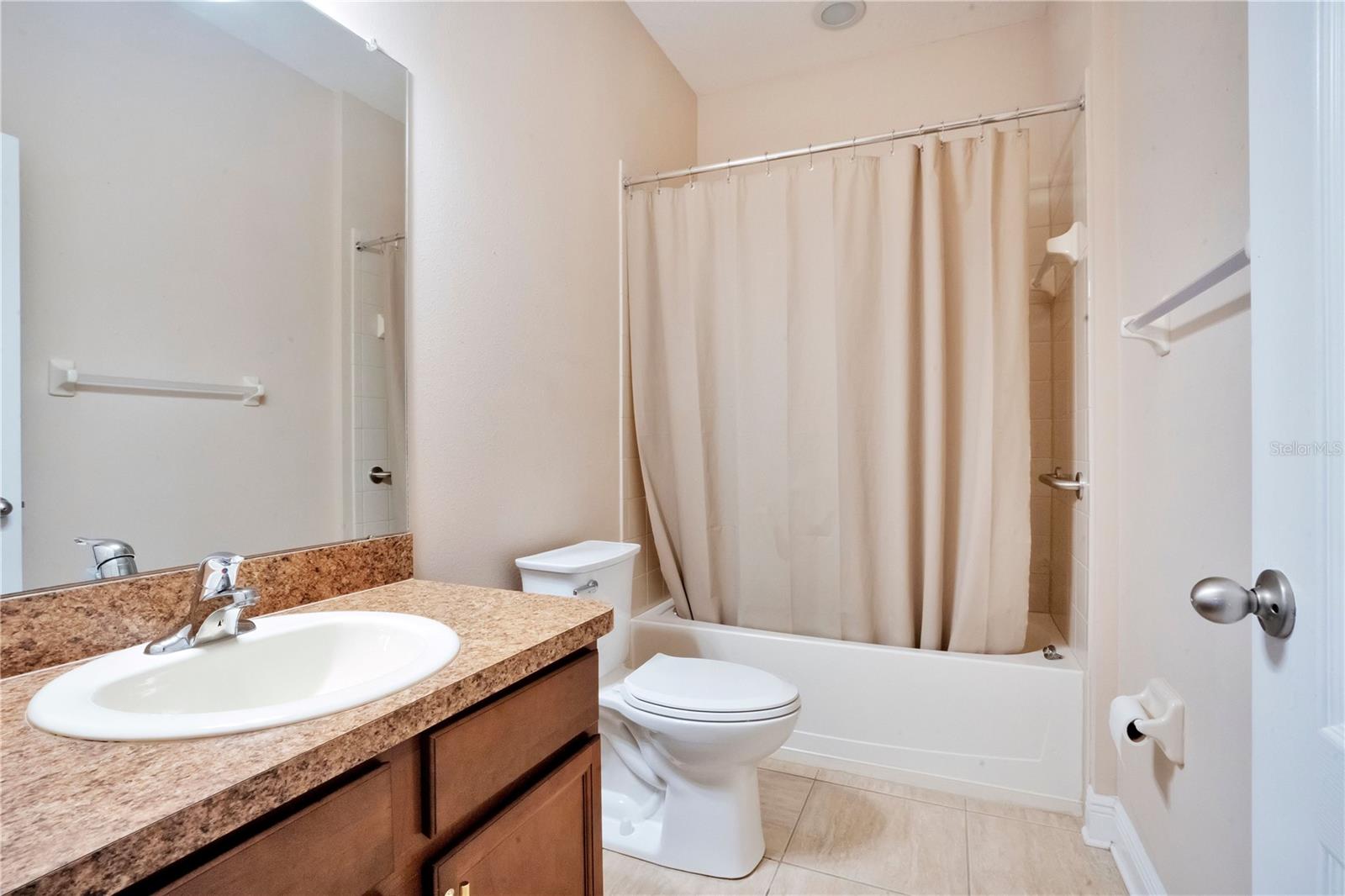 Image 32 of 53 For 2210 Valterra Vista Way