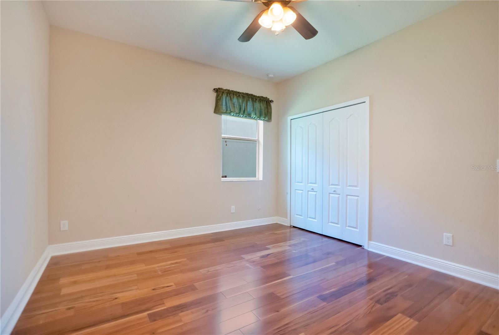 Image 33 of 53 For 2210 Valterra Vista Way