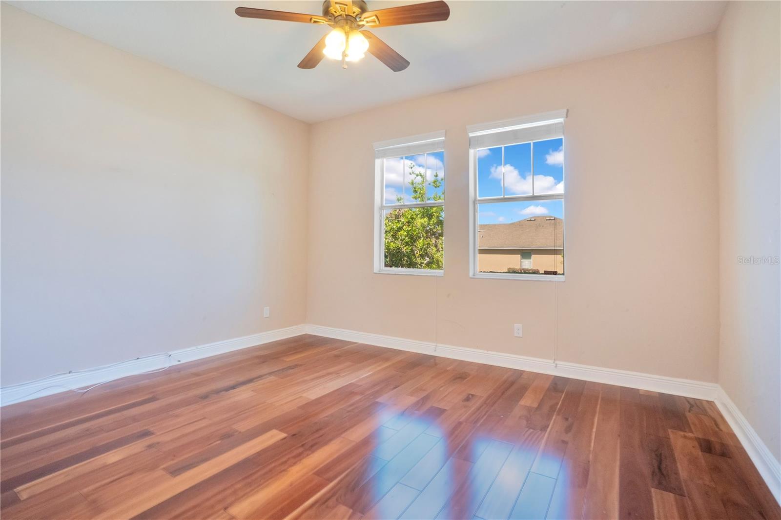 Image 36 of 53 For 2210 Valterra Vista Way