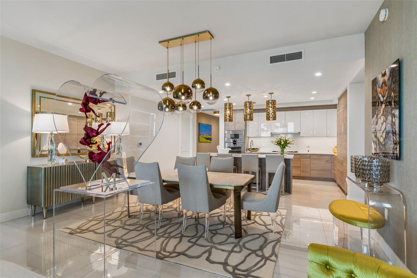Listing photo id 15 for 2103 Bayshore Boulevard 1203
