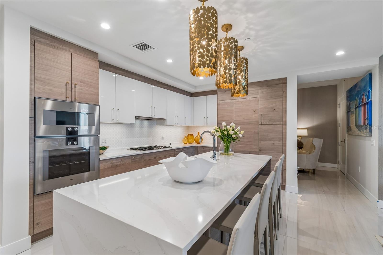 Listing photo id 20 for 2103 Bayshore Boulevard 1203