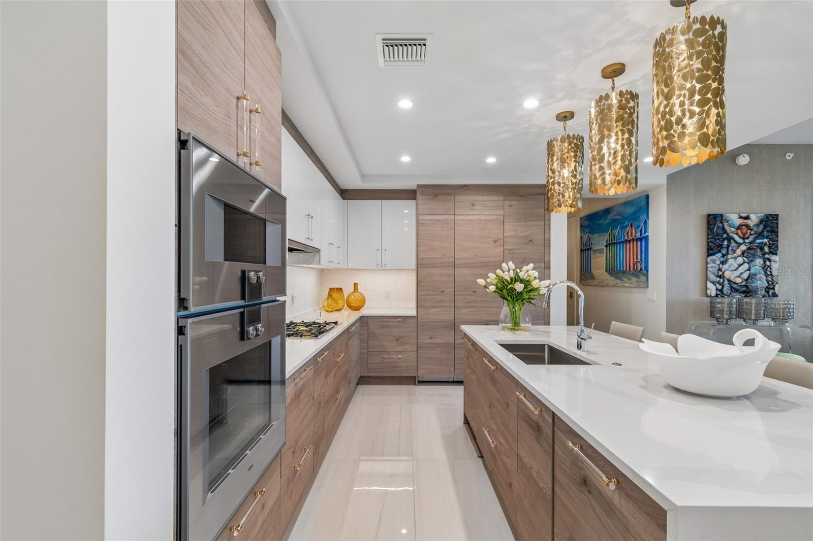Listing photo id 21 for 2103 Bayshore Boulevard 1203