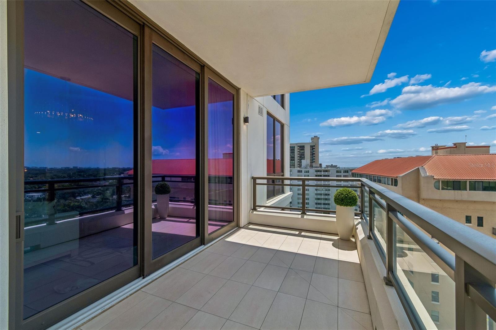 Listing photo id 29 for 2103 Bayshore Boulevard 1203