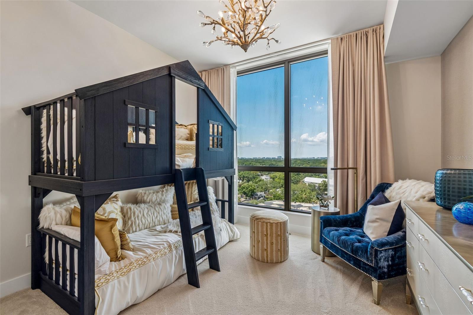 Listing photo id 38 for 2103 Bayshore Boulevard 1203