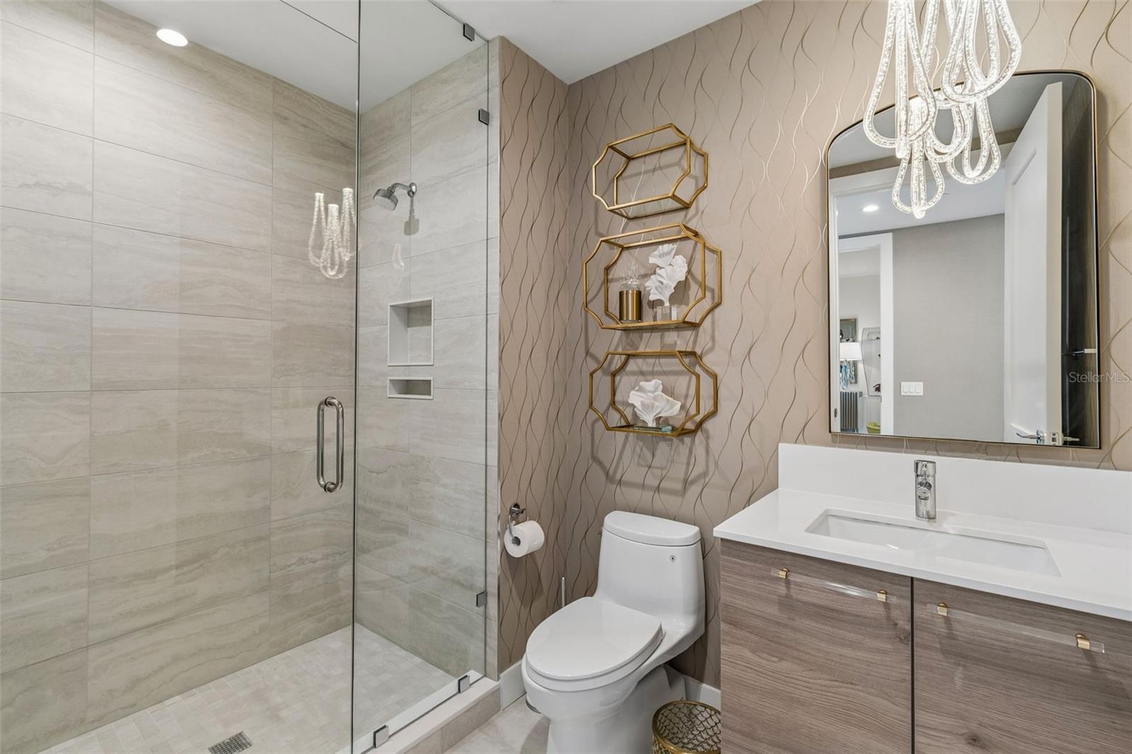 Listing photo id 41 for 2103 Bayshore Boulevard 1203