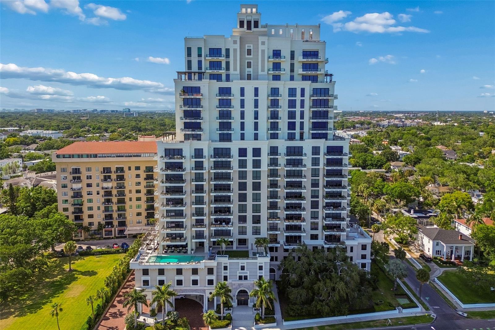 Listing photo id 46 for 2103 Bayshore Boulevard 1203