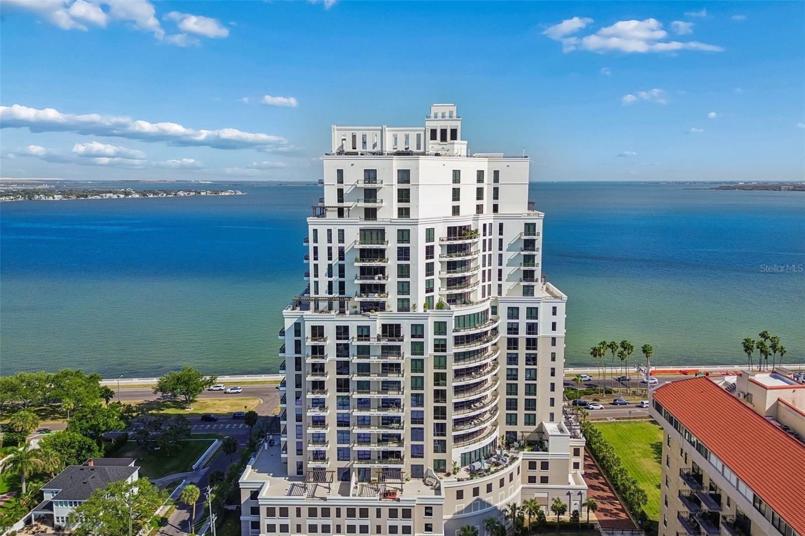 Listing photo id 50 for 2103 Bayshore Boulevard 1203