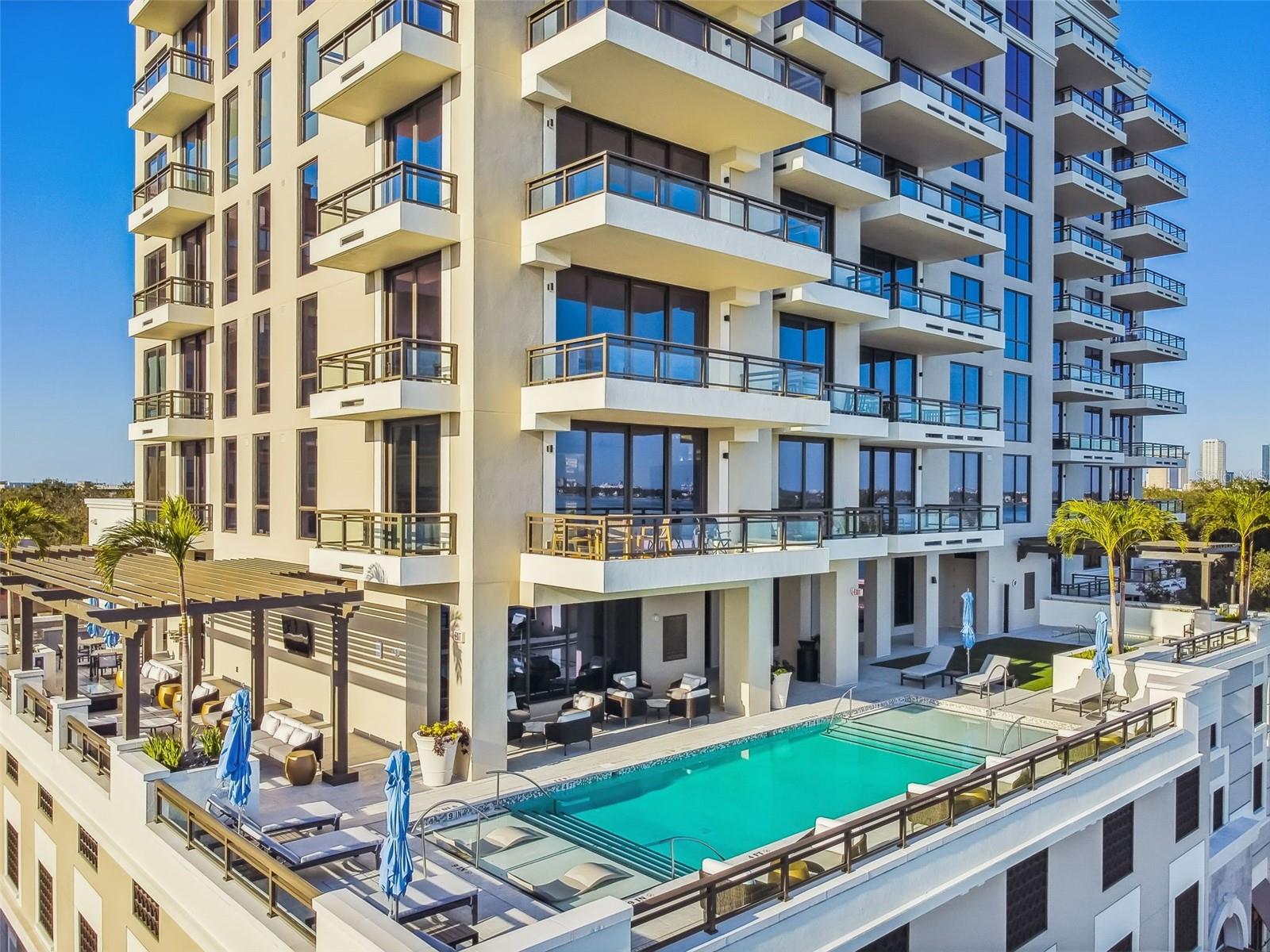 Listing photo id 54 for 2103 Bayshore Boulevard 1203