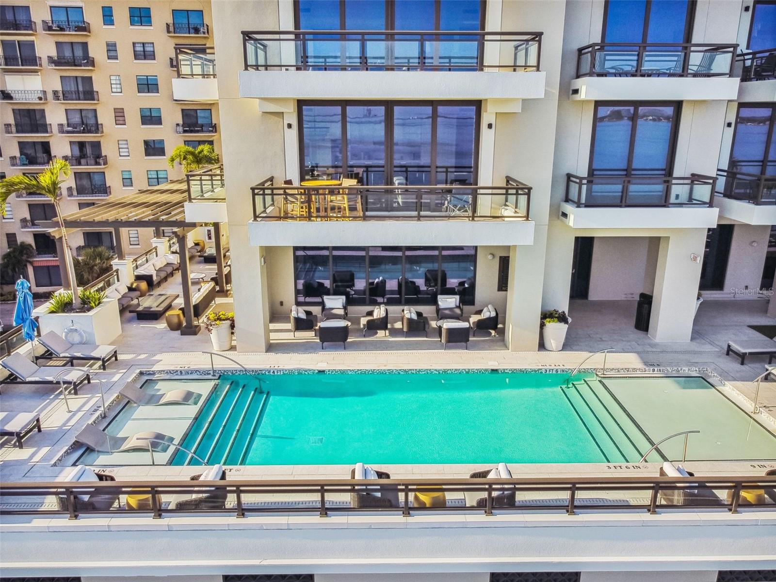 Listing photo id 55 for 2103 Bayshore Boulevard 1203