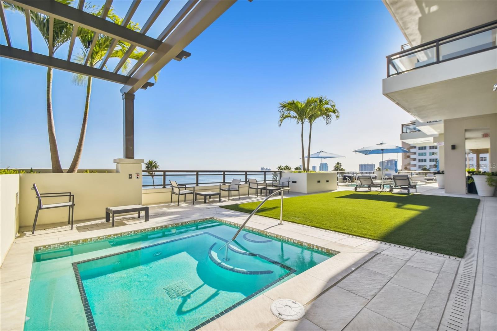 Listing photo id 56 for 2103 Bayshore Boulevard 1203