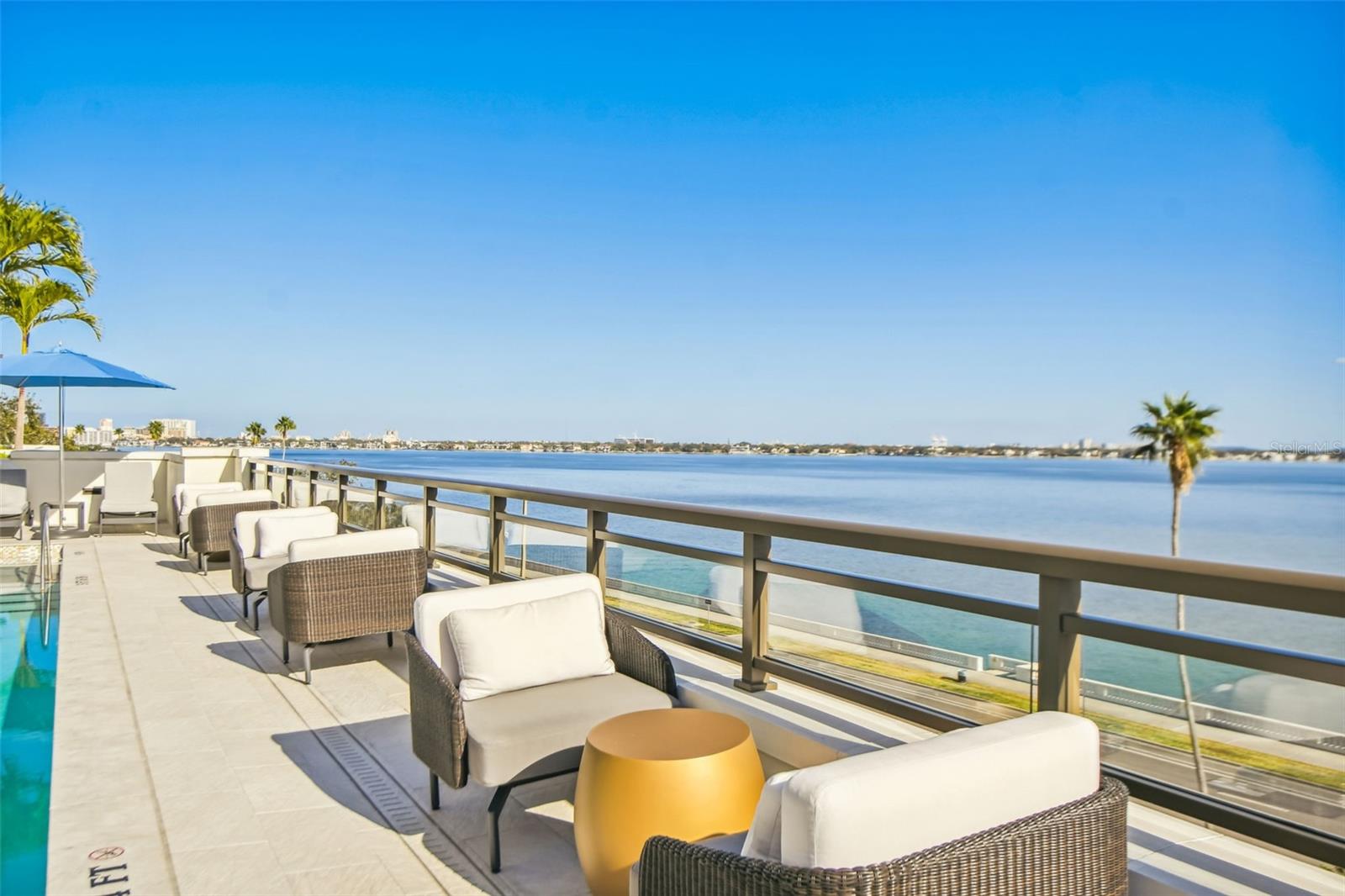 Listing photo id 63 for 2103 Bayshore Boulevard 1203