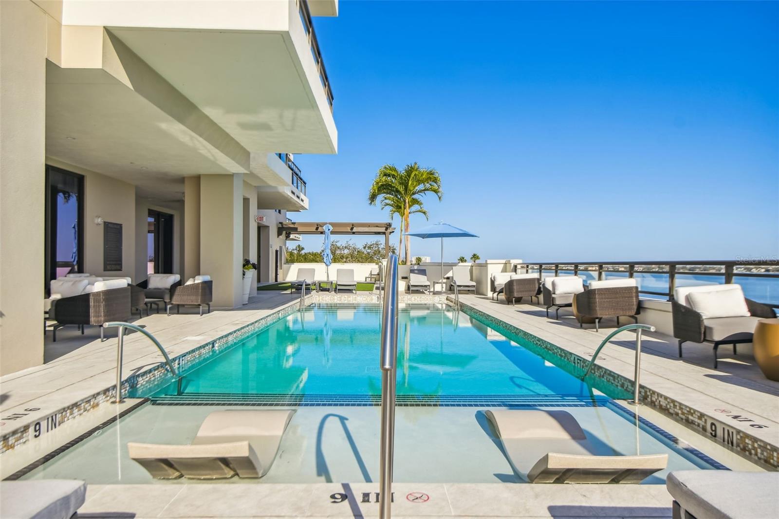 Listing photo id 64 for 2103 Bayshore Boulevard 1203