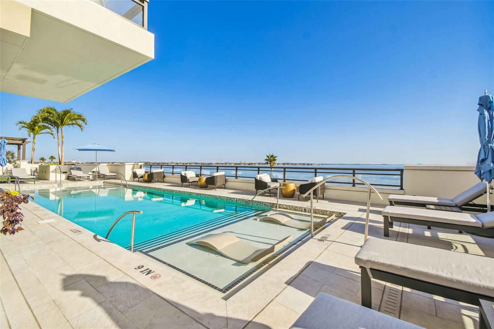 Listing photo id 65 for 2103 Bayshore Boulevard 1203