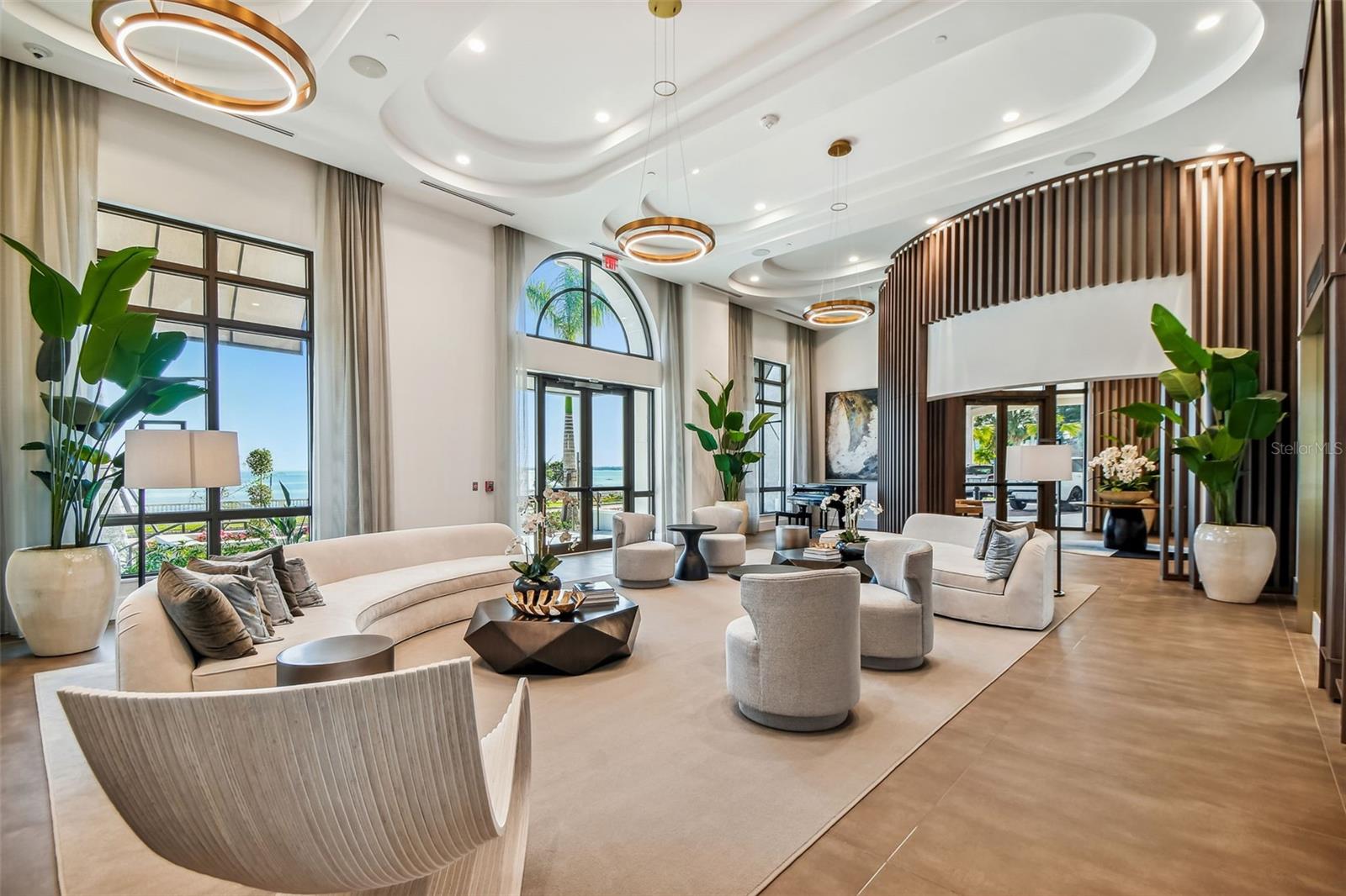 Listing photo id 71 for 2103 Bayshore Boulevard 1203