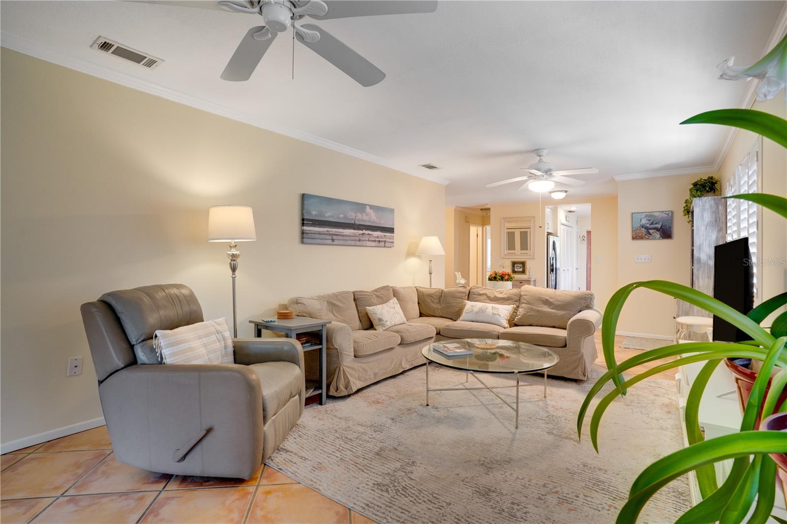 Image 9 of 50 For 514 Tabor Court C