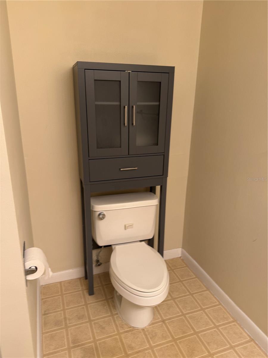 Image 24 of 36 For 2333 Feather Sound Drive B102