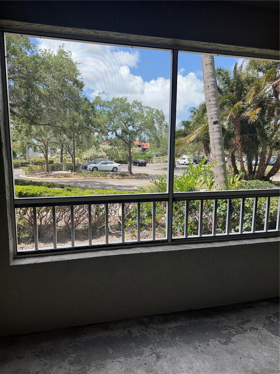 Image 28 of 36 For 2333 Feather Sound Drive B102