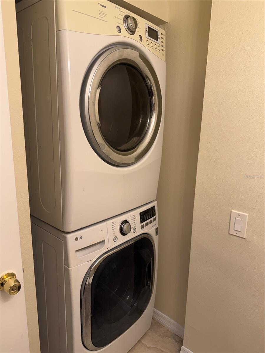 Image 7 of 36 For 2333 Feather Sound Drive B102