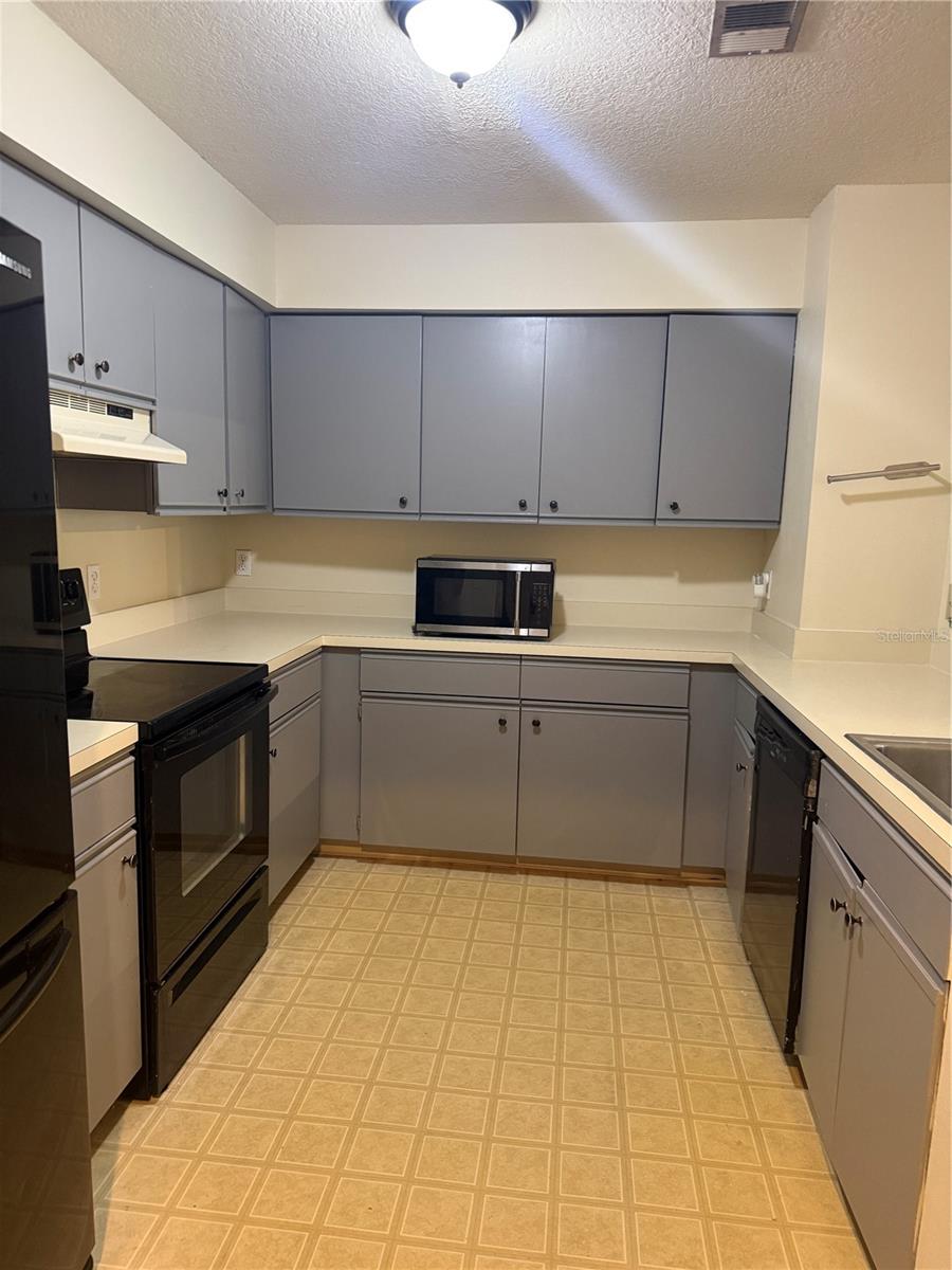 Image 8 of 36 For 2333 Feather Sound Drive B102