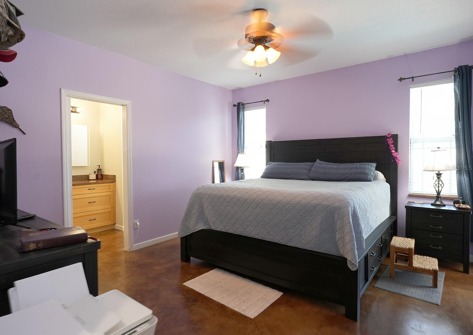 Image 14 of 33 For 12119 Murray Avenue