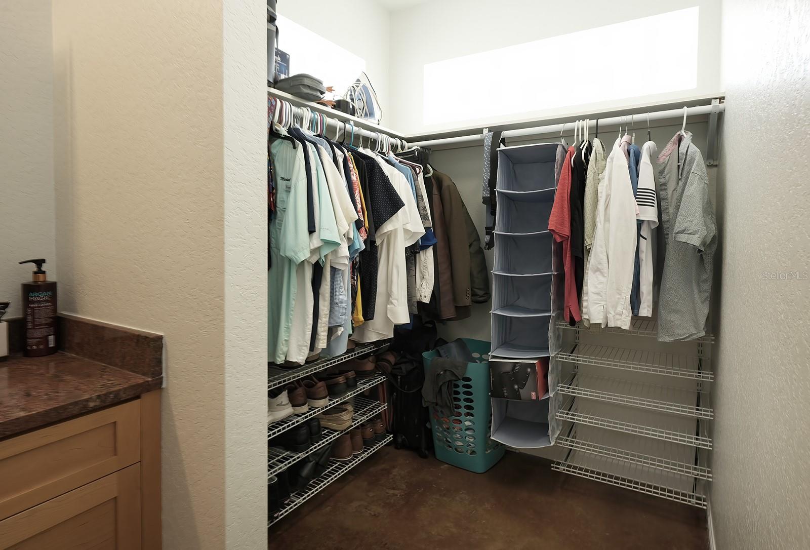 Image 19 of 33 For 12119 Murray Avenue