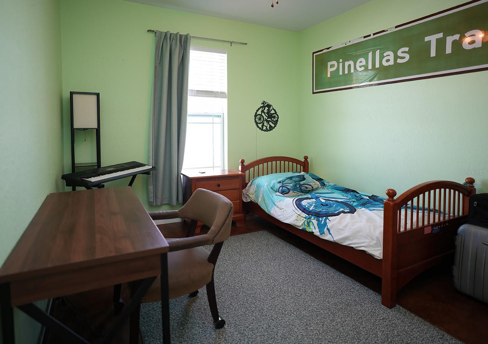 Image 23 of 33 For 12119 Murray Avenue