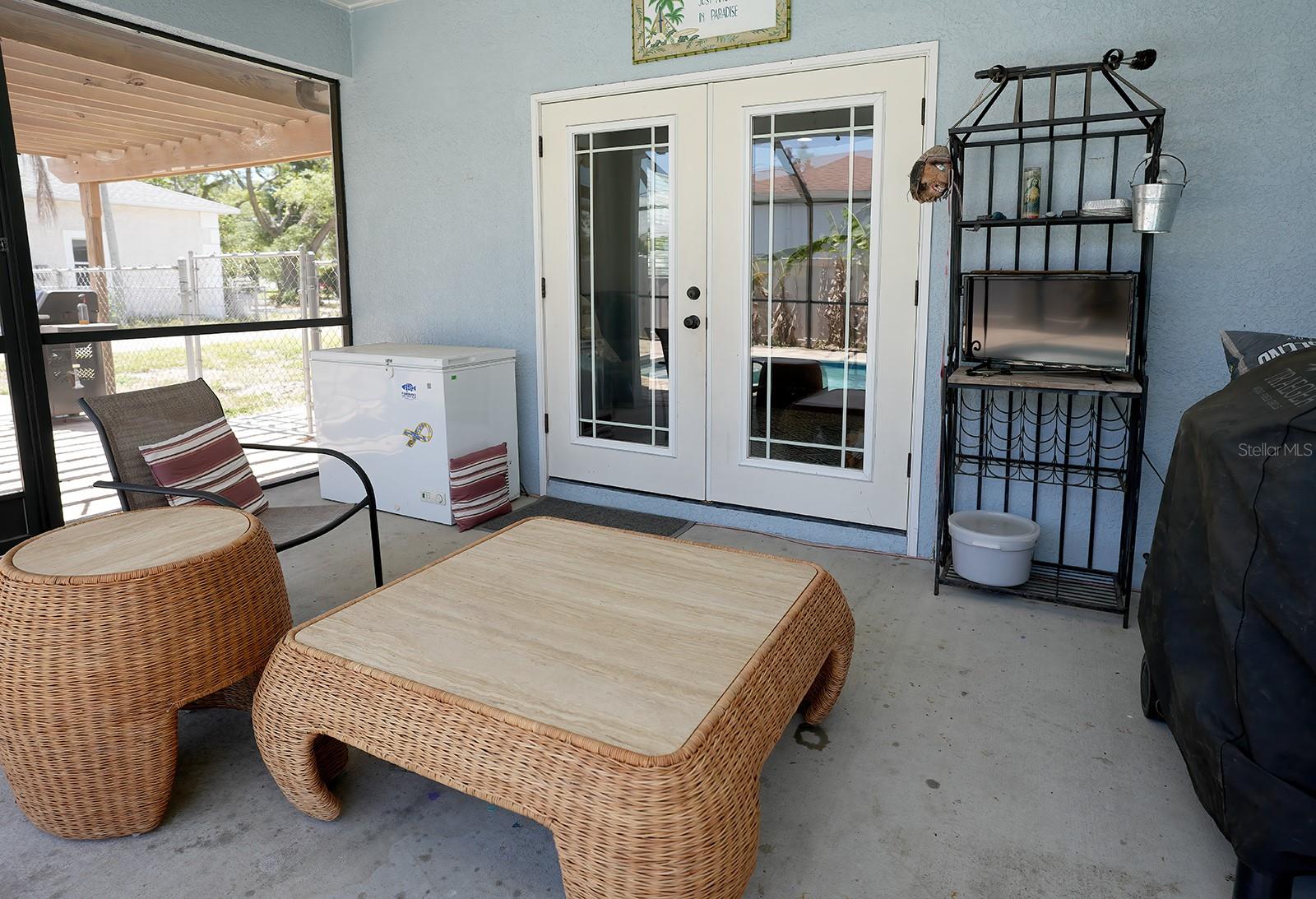 Image 27 of 33 For 12119 Murray Avenue